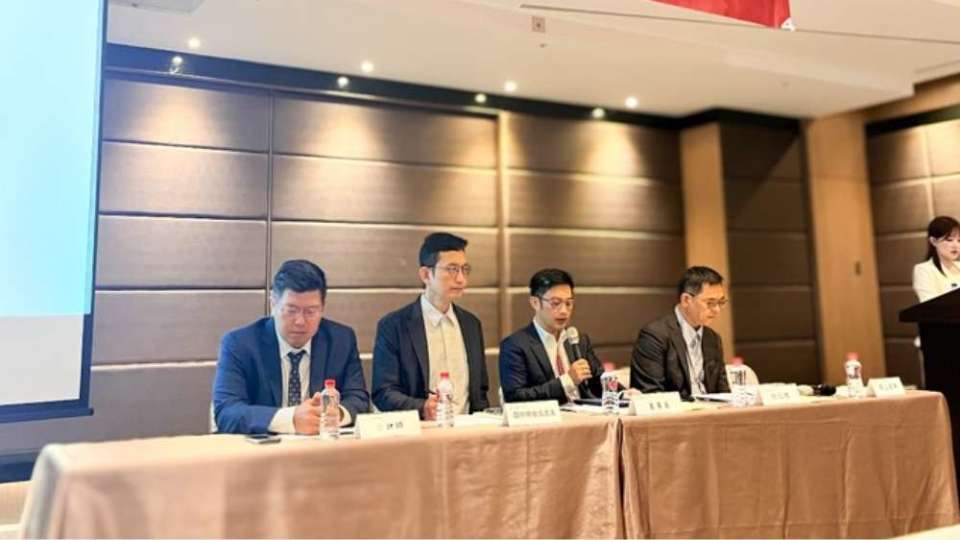綠岩能源在手工程逾20億元 跨足AI智慧工廠節能搶攻新商機
