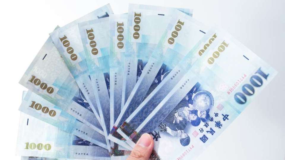 國營油電糖水年終領4.4個月？經濟部親揭真相：非人人「領好領滿」