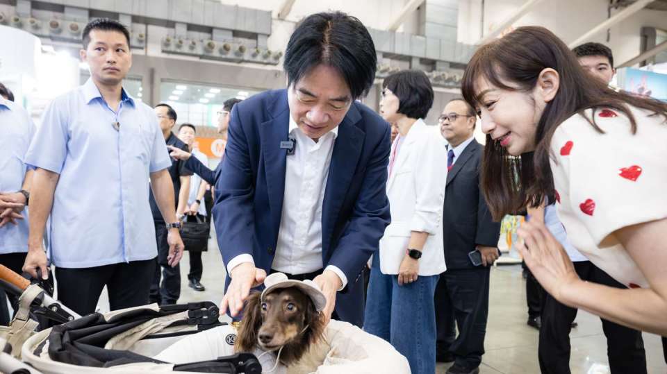 賴清德：台灣寵物鏈產值達800億元 未來將持續帶動毛小孩產業發展