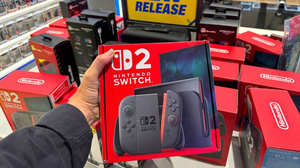 〈焦點股〉Switch 2漲價效益 鴻準6月營收飆增71.9% 股價跳空大漲