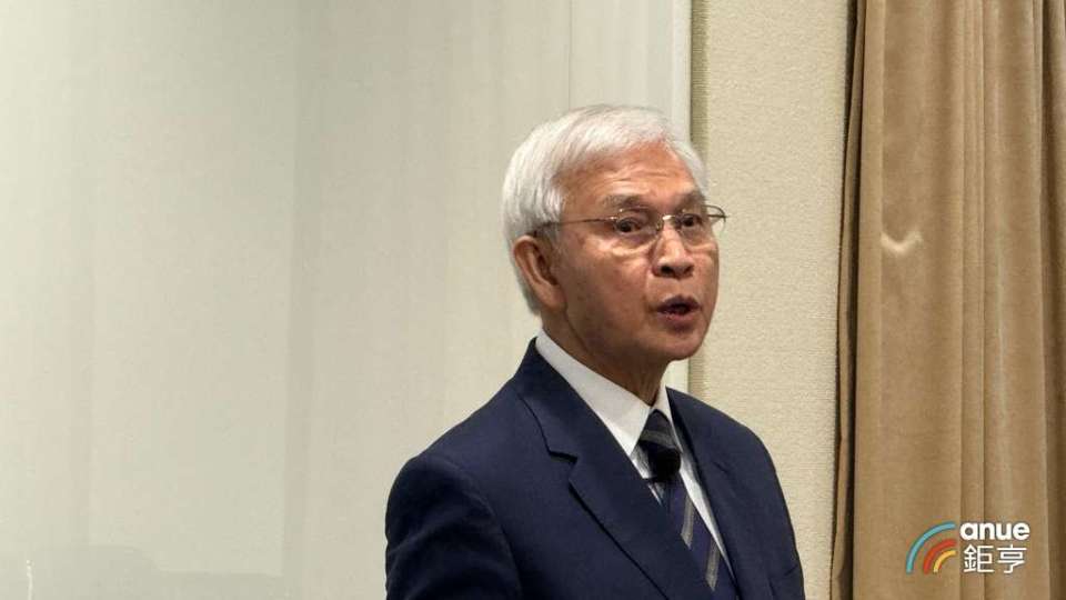 〈楊金龍立院備詢〉擔憂信用資源過度擴張 沒有對股市「放水」