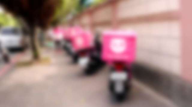 吃得放心送得安心！外送專法明上路 4部會聯手強化保險、薪資與食安