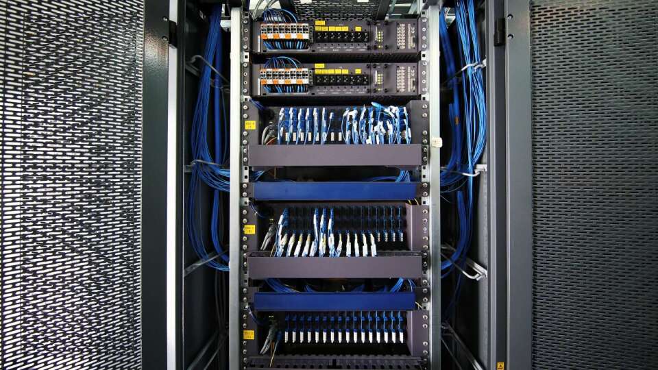 〈SEMICON〉Google連DDR4都撿回來用！疾呼DRAM廠擴產 南亞科、華邦電受惠