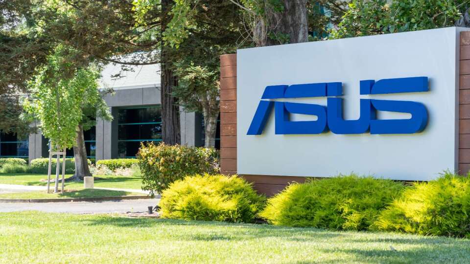 華碩聯手輝達推超級桌電 重塑企業AI基礎架構